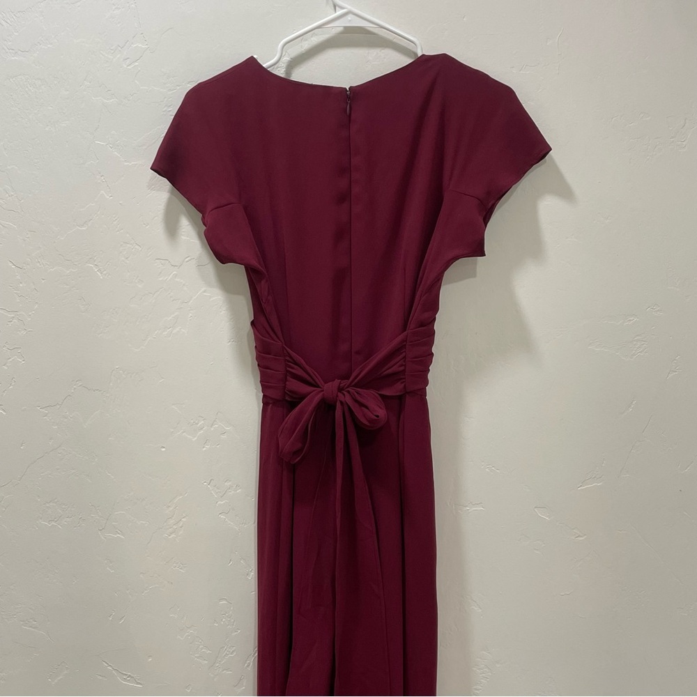 NWT Gal Meets Glam Women's 4 Maroon Delaney Crossover Wrap Jumpsuit Pantsuit - Picture 10 of 16